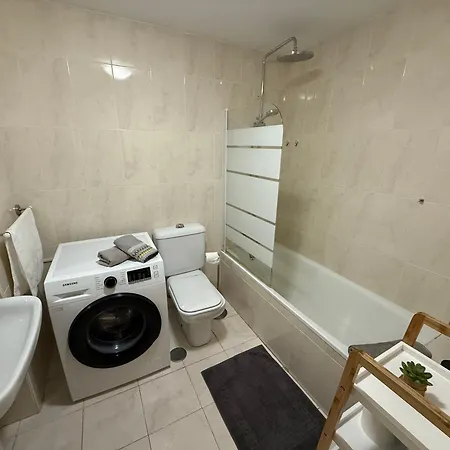 En Centro Junto Al Mercado Con Terraza By Turihome アリカンテ