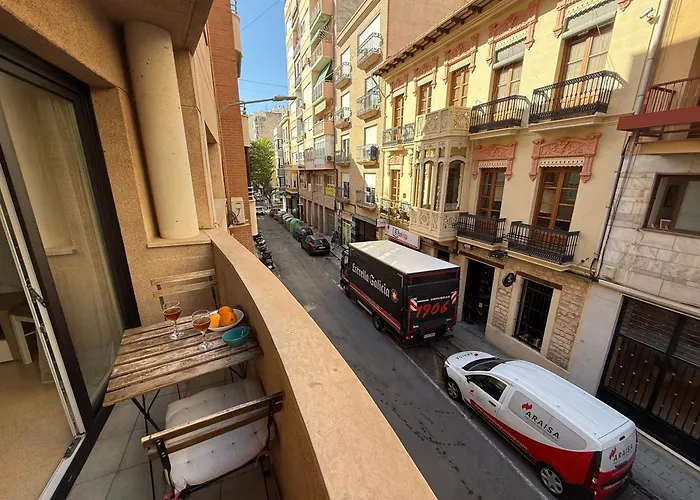 Appartamento En Centro Junto Al Mercado Con Terraza By Turihome