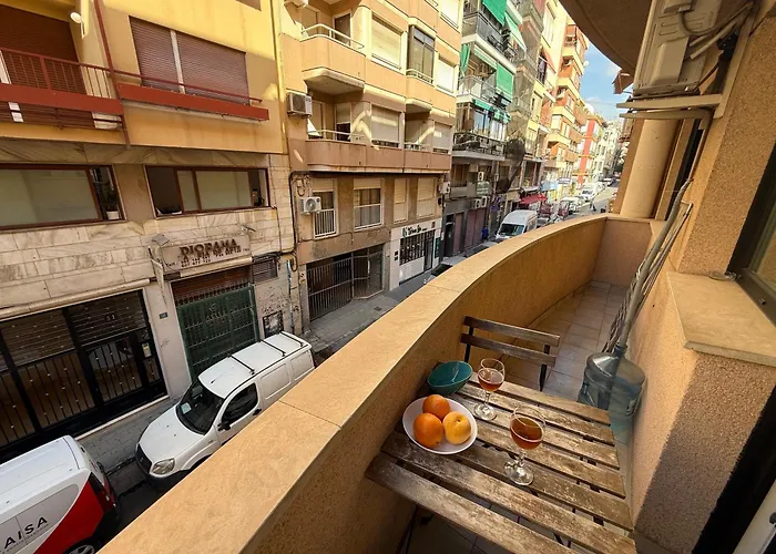 En Centro Junto Al Mercado Con Terraza By Turihome Appartamento *