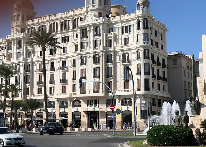 En Centro Junto Al Mercado Con Terraza By Turihome Alicante